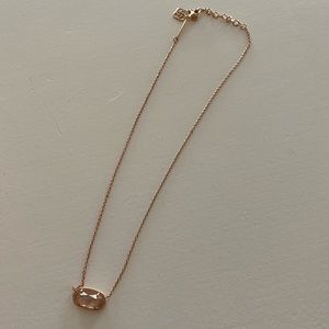 Kendra Scott rose gold necklace/rose gold stone